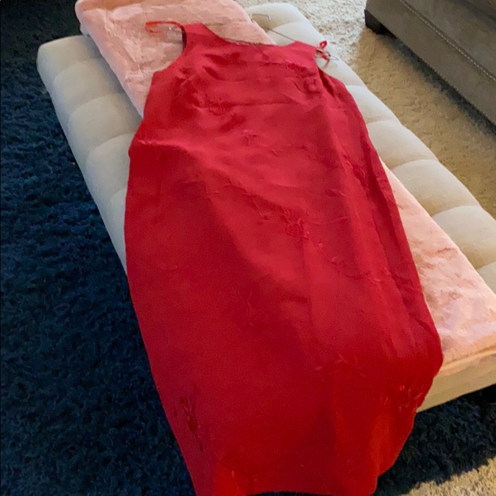 Red dress when decorative embroidery & buttons